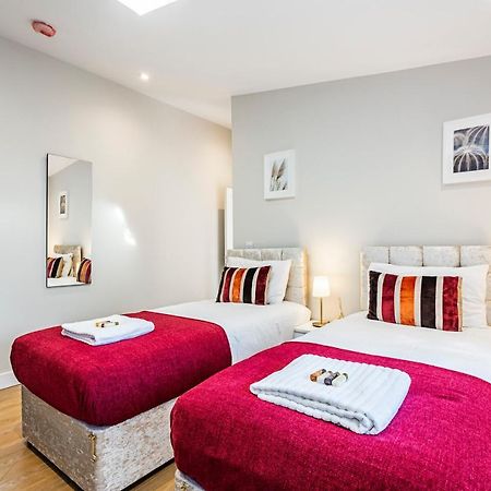 South Woodford 2 Bed En-Suite House Лондон Екстер'єр фото