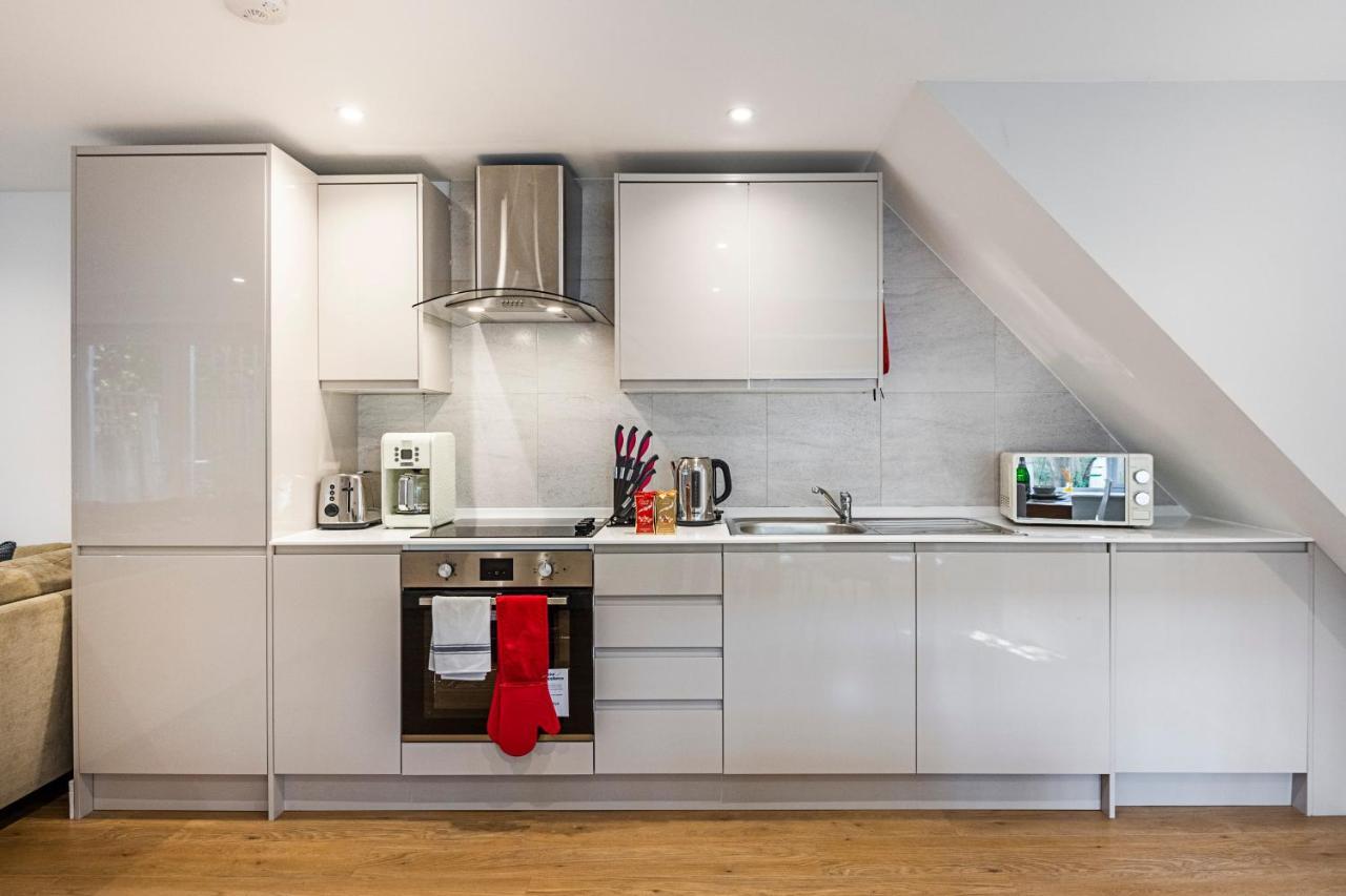 South Woodford 2 Bed En-Suite House Лондон Екстер'єр фото