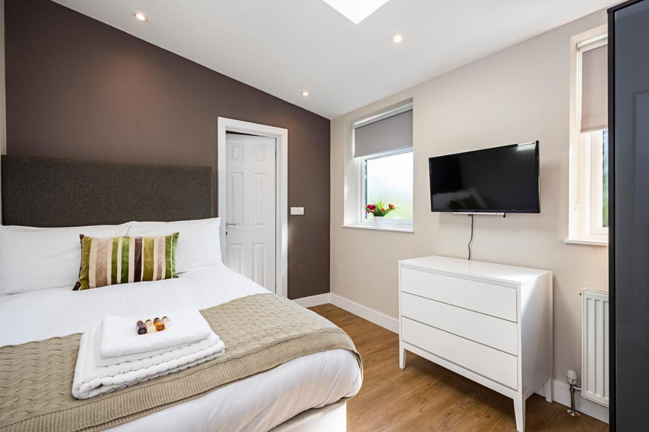 South Woodford 2 Bed En-Suite House Лондон Екстер'єр фото
