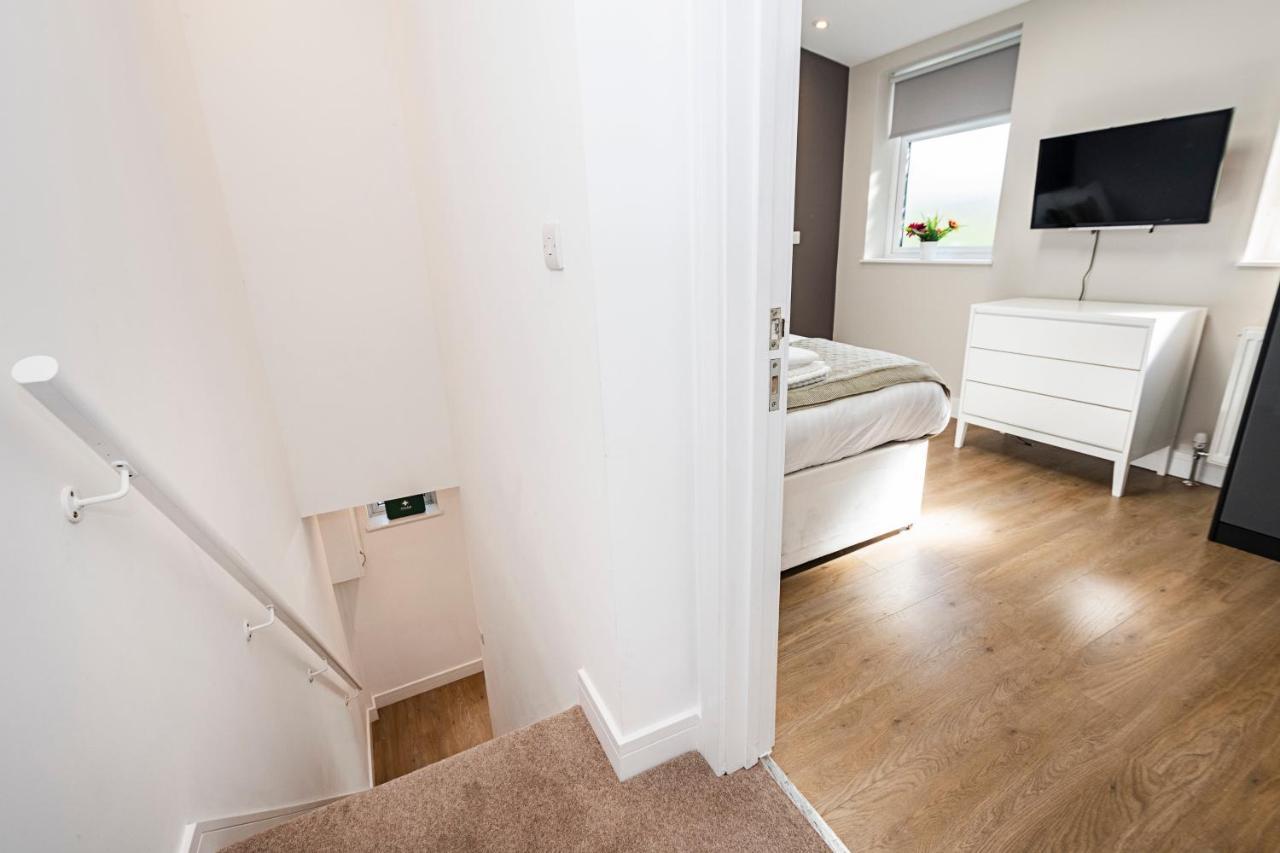 South Woodford 2 Bed En-Suite House Лондон Екстер'єр фото