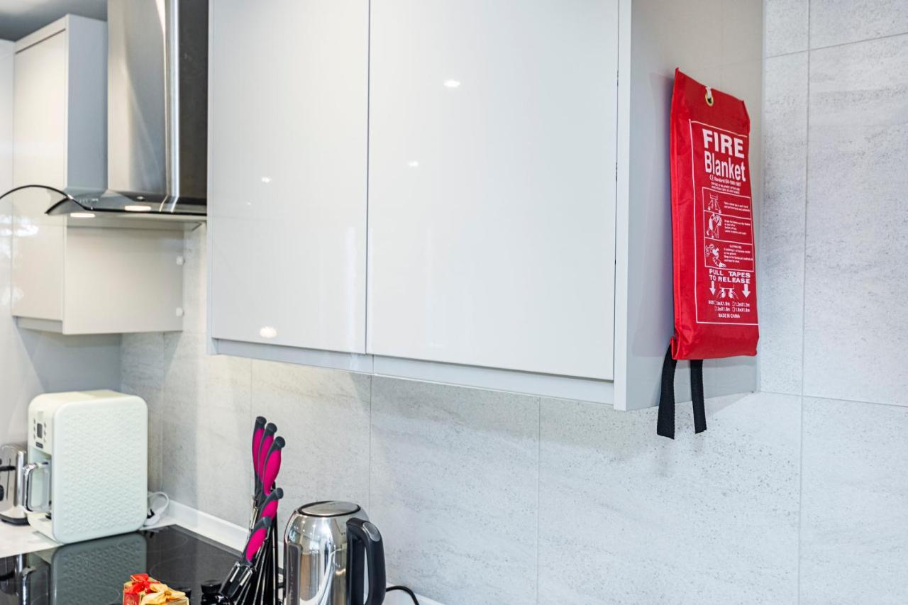 South Woodford 2 Bed En-Suite House Лондон Екстер'єр фото