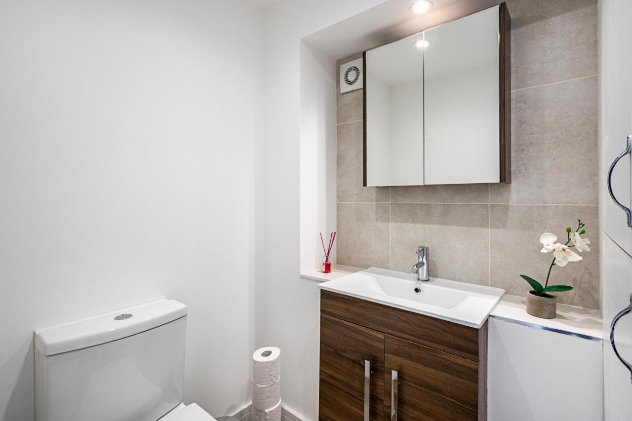 South Woodford 2 Bed En-Suite House Лондон Екстер'єр фото