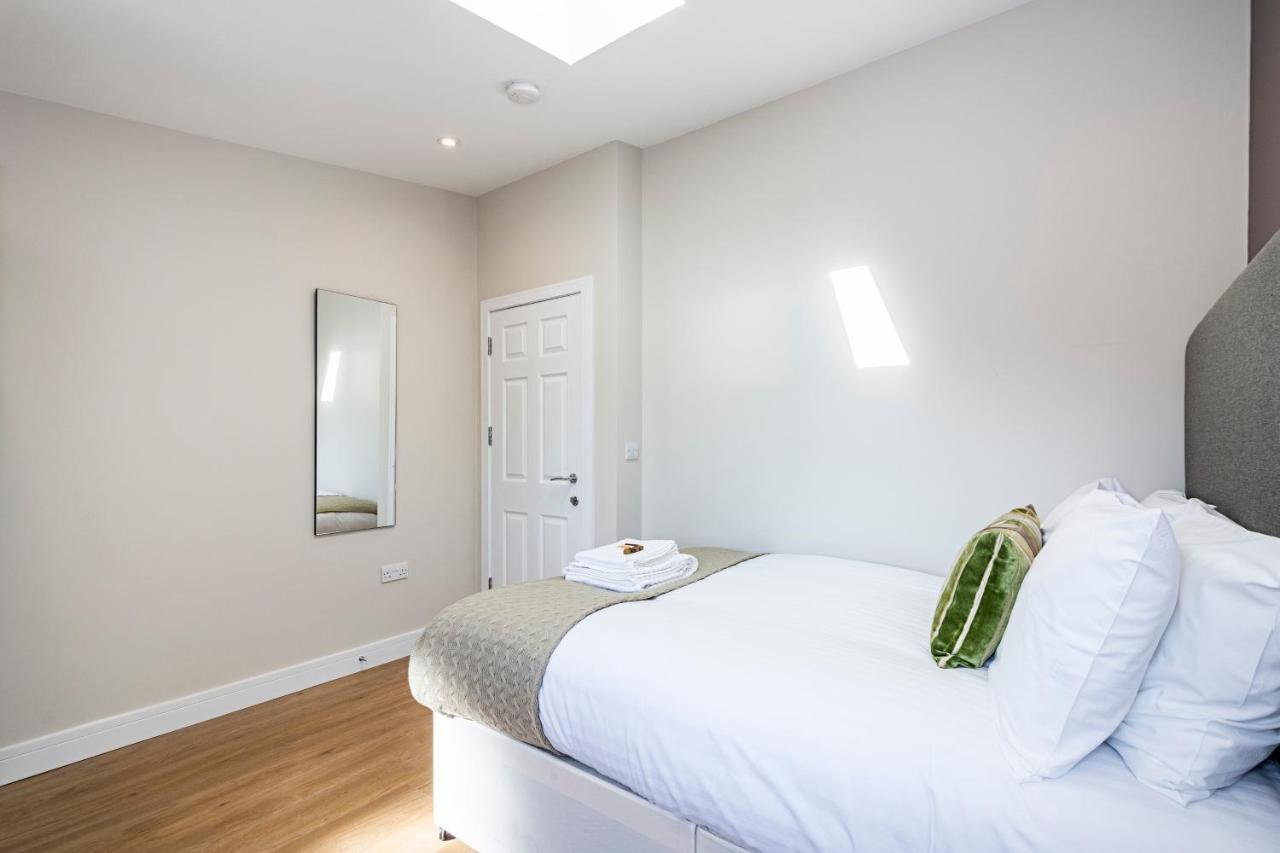 South Woodford 2 Bed En-Suite House Лондон Екстер'єр фото