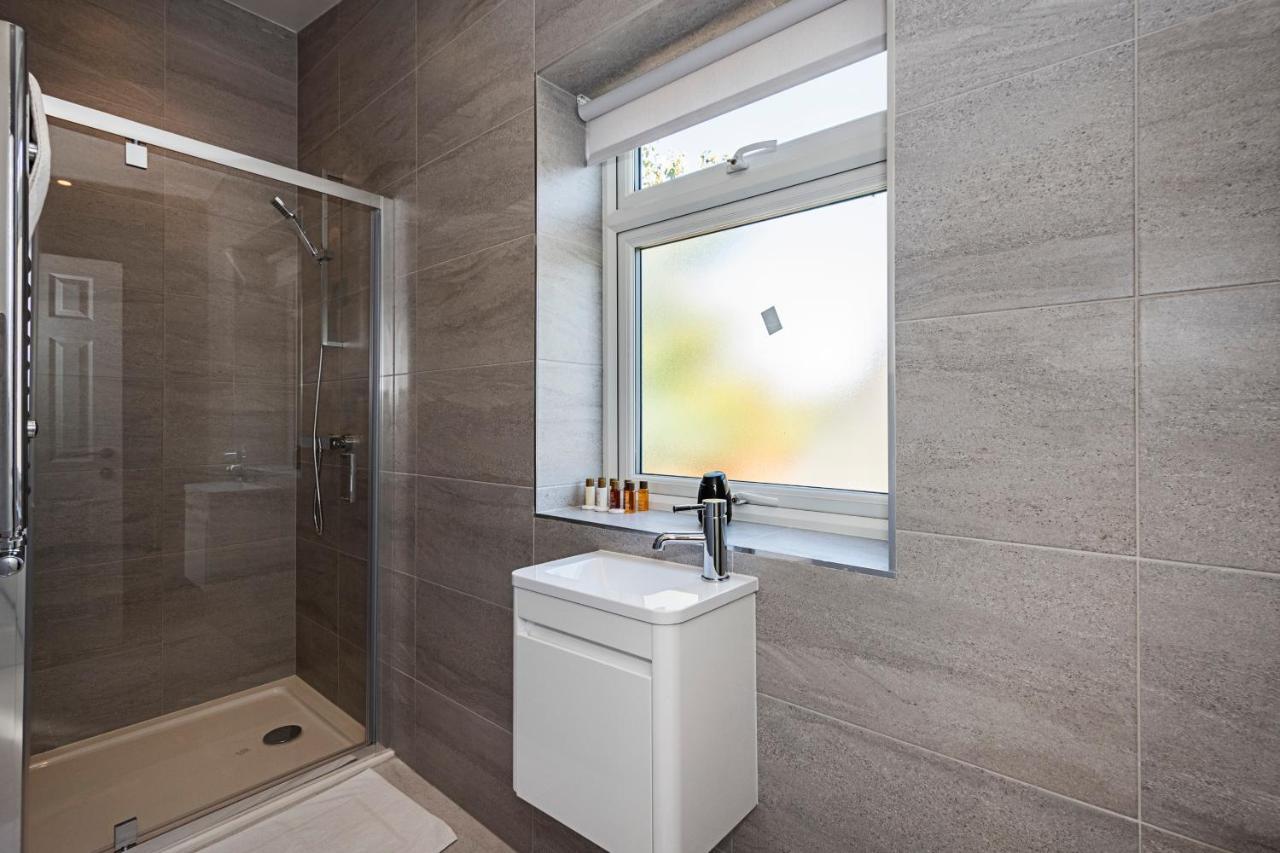 South Woodford 2 Bed En-Suite House Лондон Екстер'єр фото