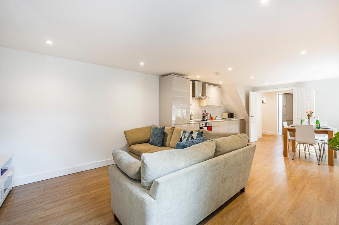 South Woodford 2 Bed En-Suite House Лондон Екстер'єр фото